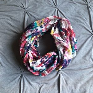 Infinity scarf